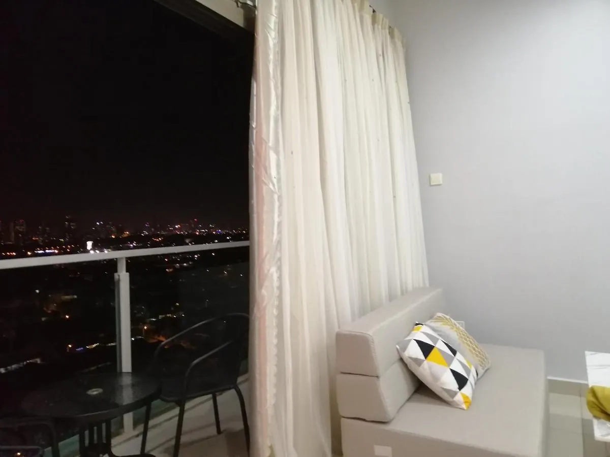 Johor Austin Toppen Romantic 2Pax Wifi Homestay Johor Bahru 0*,